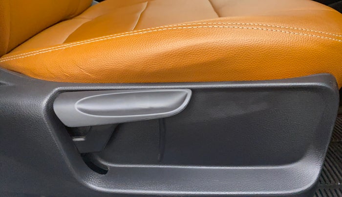 2017 Volkswagen Polo GT TSI 1.2 PETROL AT, Petrol, Automatic, 45,817 km, Driver Side Adjustment Panel