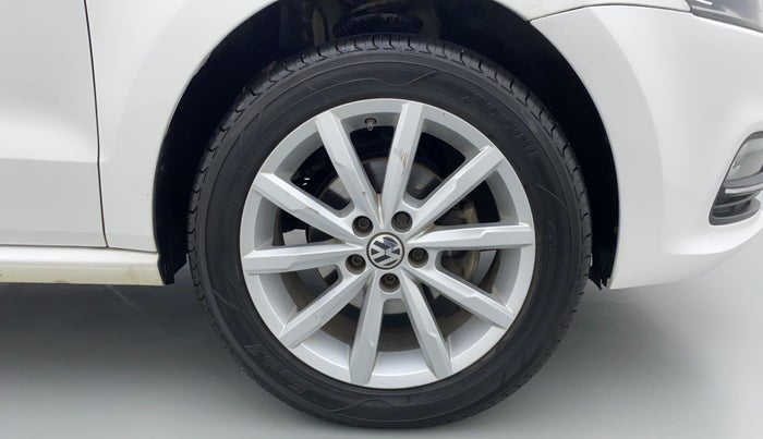 2017 Volkswagen Polo GT TSI 1.2 PETROL AT, Petrol, Automatic, 45,817 km, Right Front Wheel