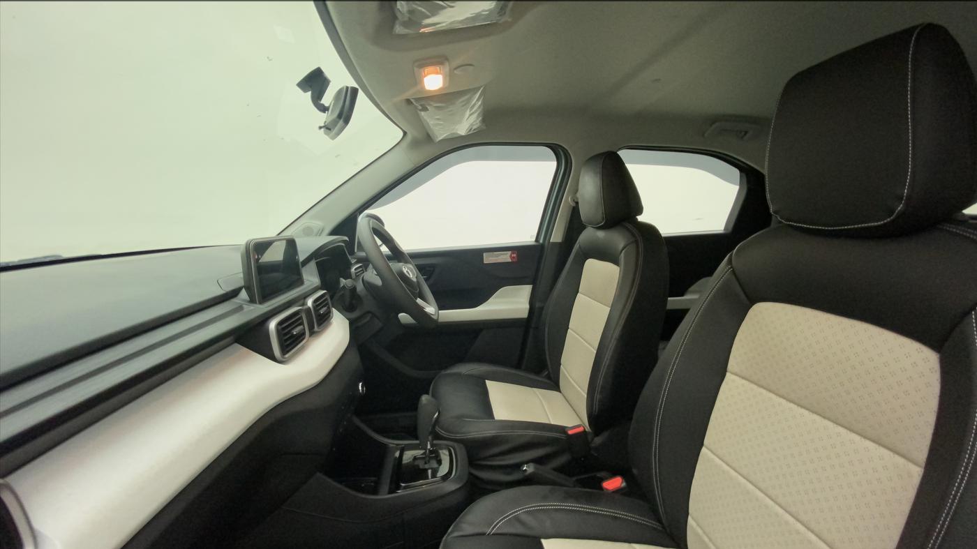 2022 Tata PUNCH ACCOMPLISHED AMT, Petrol, Automatic, 3,294 km, Right Side Front Door Cabin