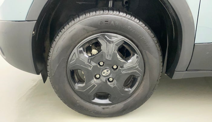 2022 Tata PUNCH ACCOMPLISHED AMT, Petrol, Automatic, 3,294 km, Left Front Wheel