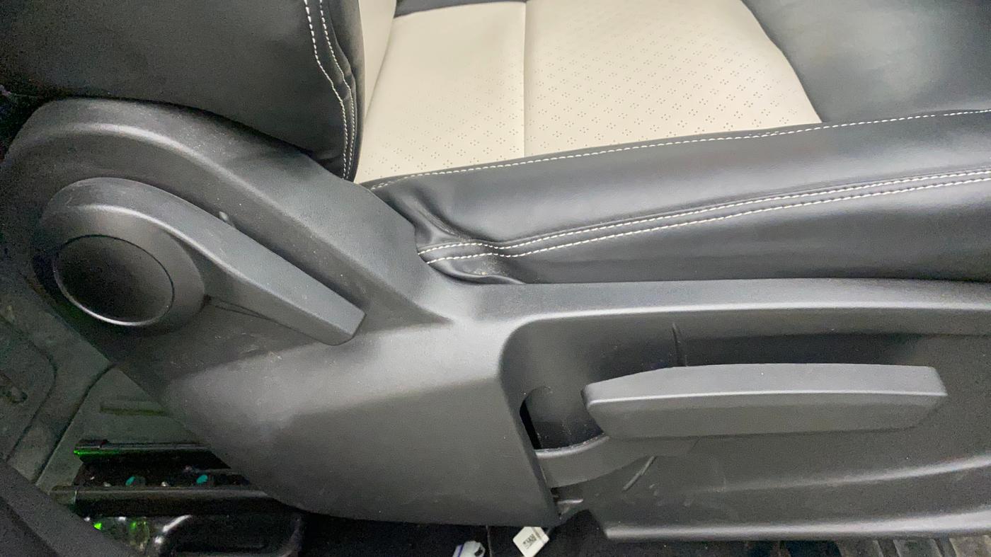 2022 Tata PUNCH ACCOMPLISHED AMT, Petrol, Automatic, 3,294 km, Driver Side Adjustment Panel