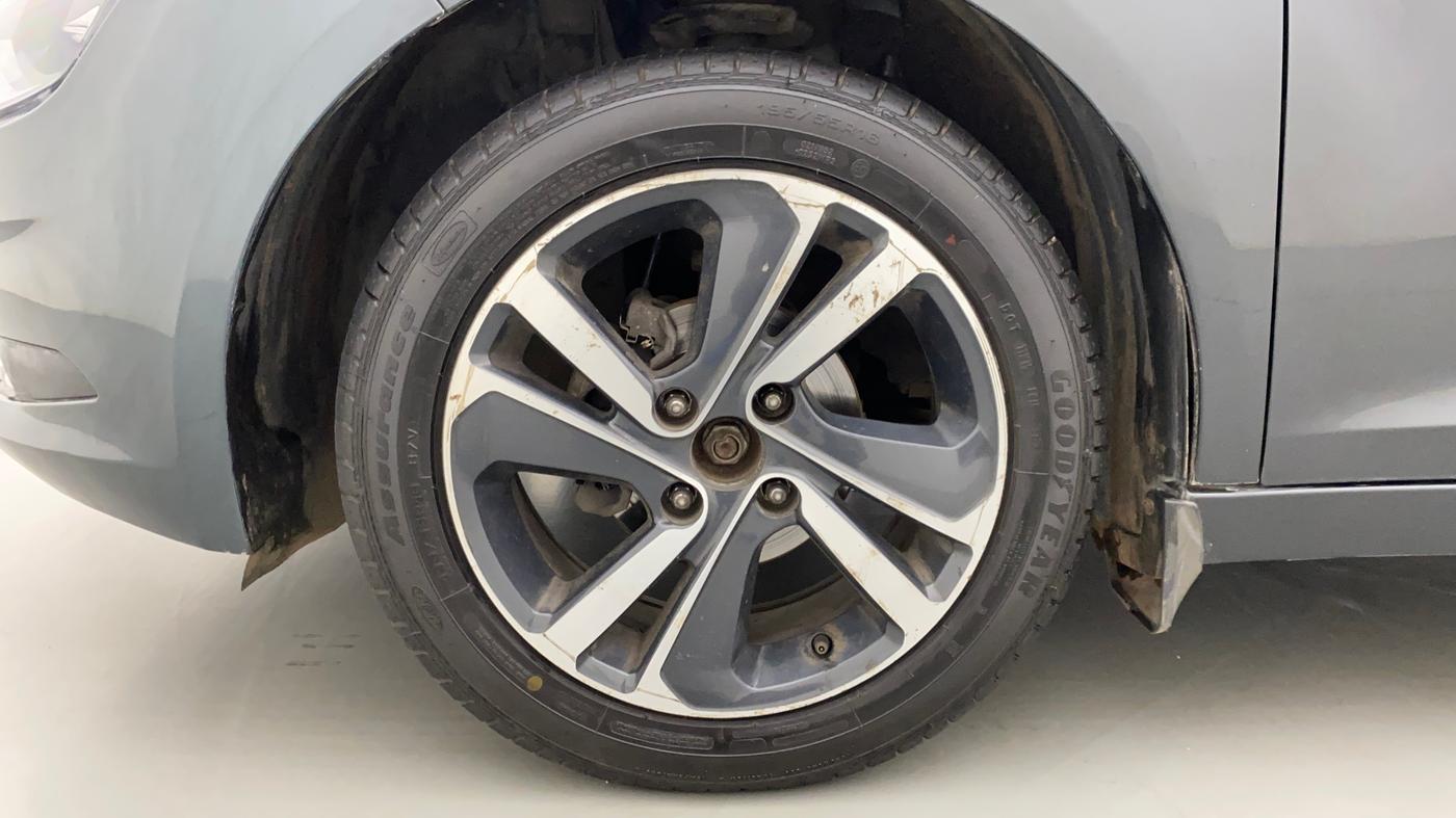 2020 Tata ALTROZ XZ PETROL, Petrol, Manual, 72,780 km, Left Front Wheel