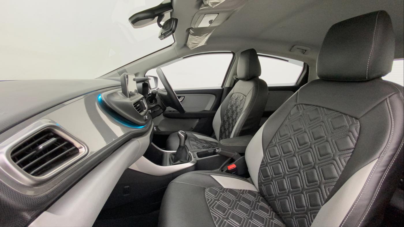 2020 Tata ALTROZ XZ PETROL, Petrol, Manual, 72,780 km, Right Side Front Door Cabin