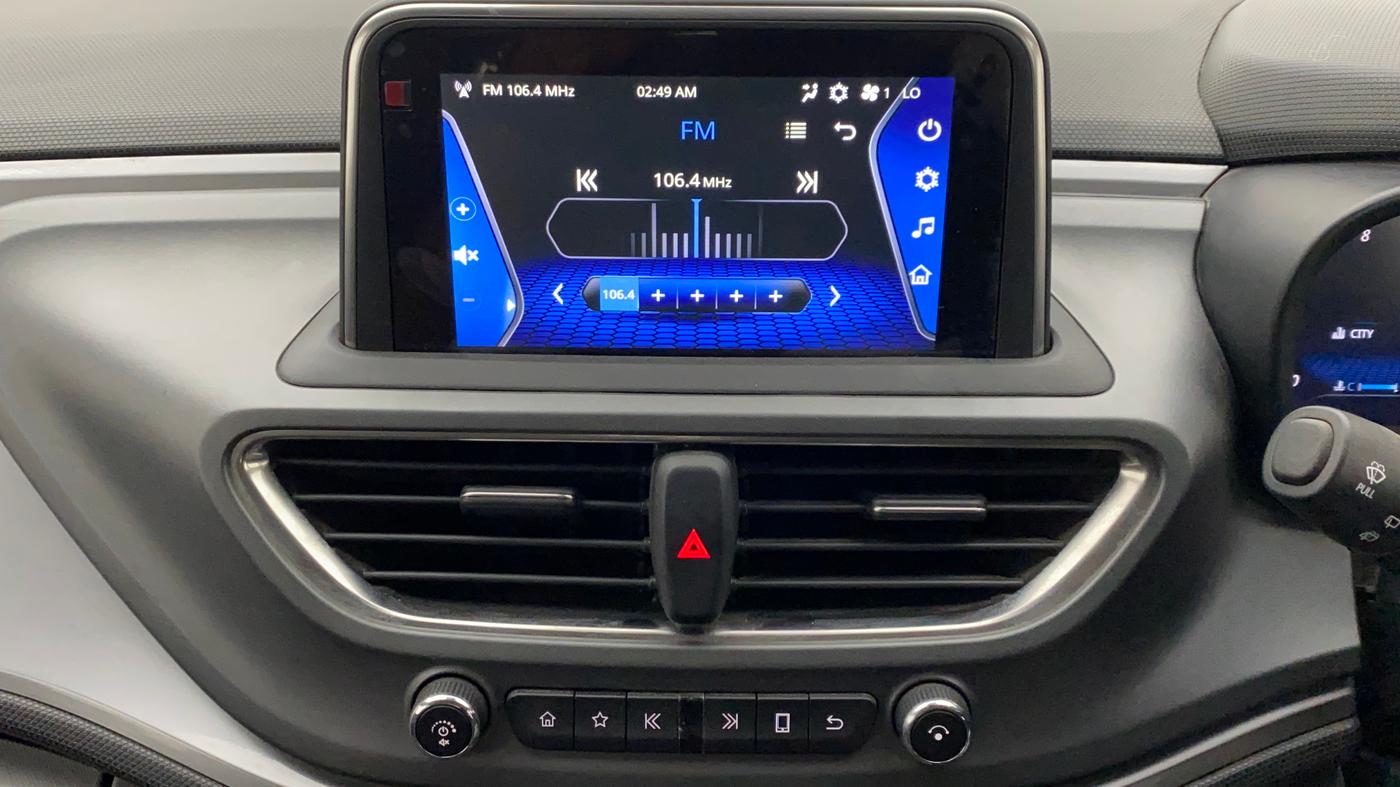 2020 Tata ALTROZ XZ PETROL, Petrol, Manual, 72,780 km, Infotainment System