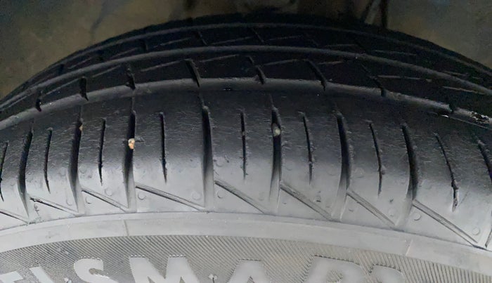 2019 Maruti Alto LXI, Petrol, Manual, 46,120 km, Right Front Tyre Tread