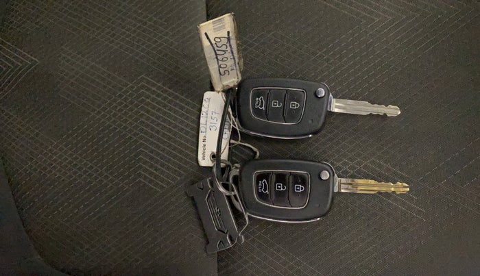 2018 Hyundai Creta E PLUS 1.6 PETROL, Petrol, Manual, 71,879 km, Key Close Up