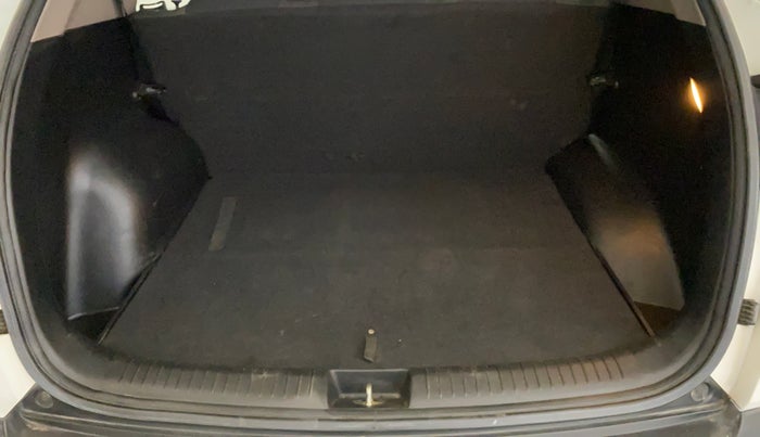 2018 Hyundai Creta E PLUS 1.6 PETROL, Petrol, Manual, 71,879 km, Boot Inside