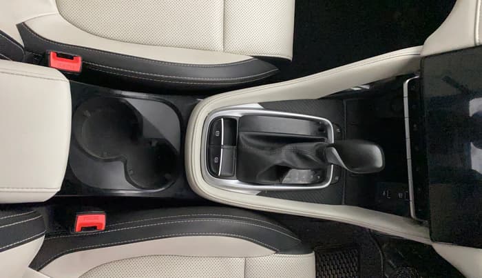 2024 MG ASTOR Sharp Pro 1.5 CVT (Ivory), Petrol, Automatic, 24,310 km, Gear Lever