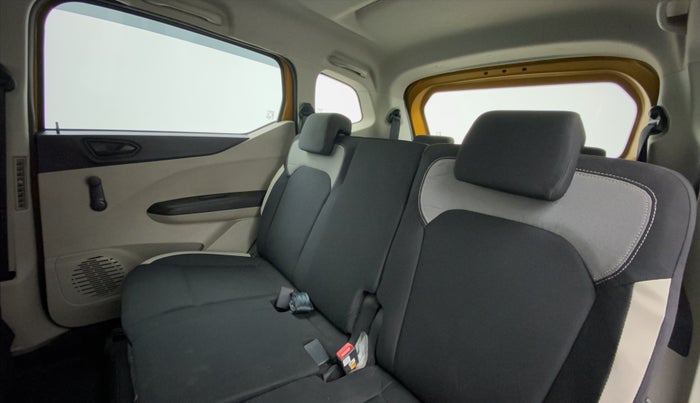 2020 Renault TRIBER 1.0 RXL PETROL, Petrol, Manual, 29,789 km, Right Side Rear Door Cabin