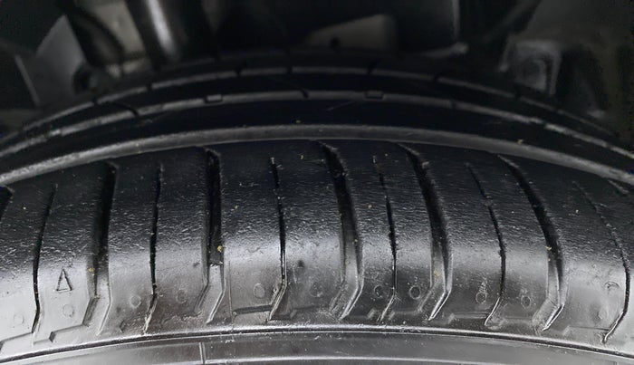 2017 Ford Ecosport TITANIUM 1.5L PETROL, Petrol, Manual, 58,166 km, Right Front Tyre Tread