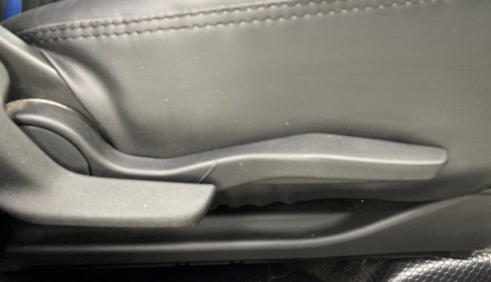 2022 Maruti Baleno ALPHA PETROL 1.2, Petrol, Manual, 24,086 km, Driver Side Adjustment Panel