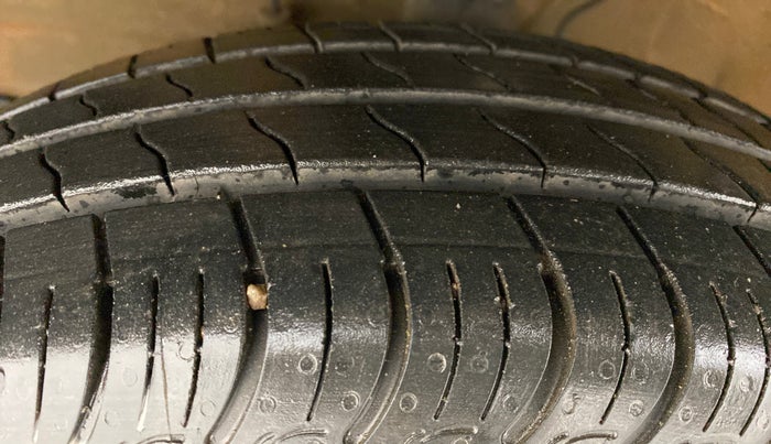 2021 Maruti S PRESSO VXI (O) CNG, CNG, Manual, 25,028 km, Left Front Tyre Tread
