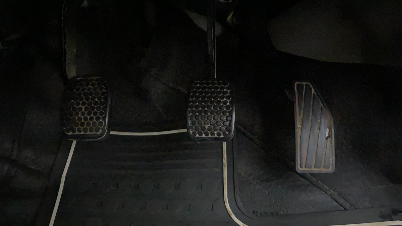 2020 Maruti Alto LXI, Petrol, Manual, 17,480 km, Pedals