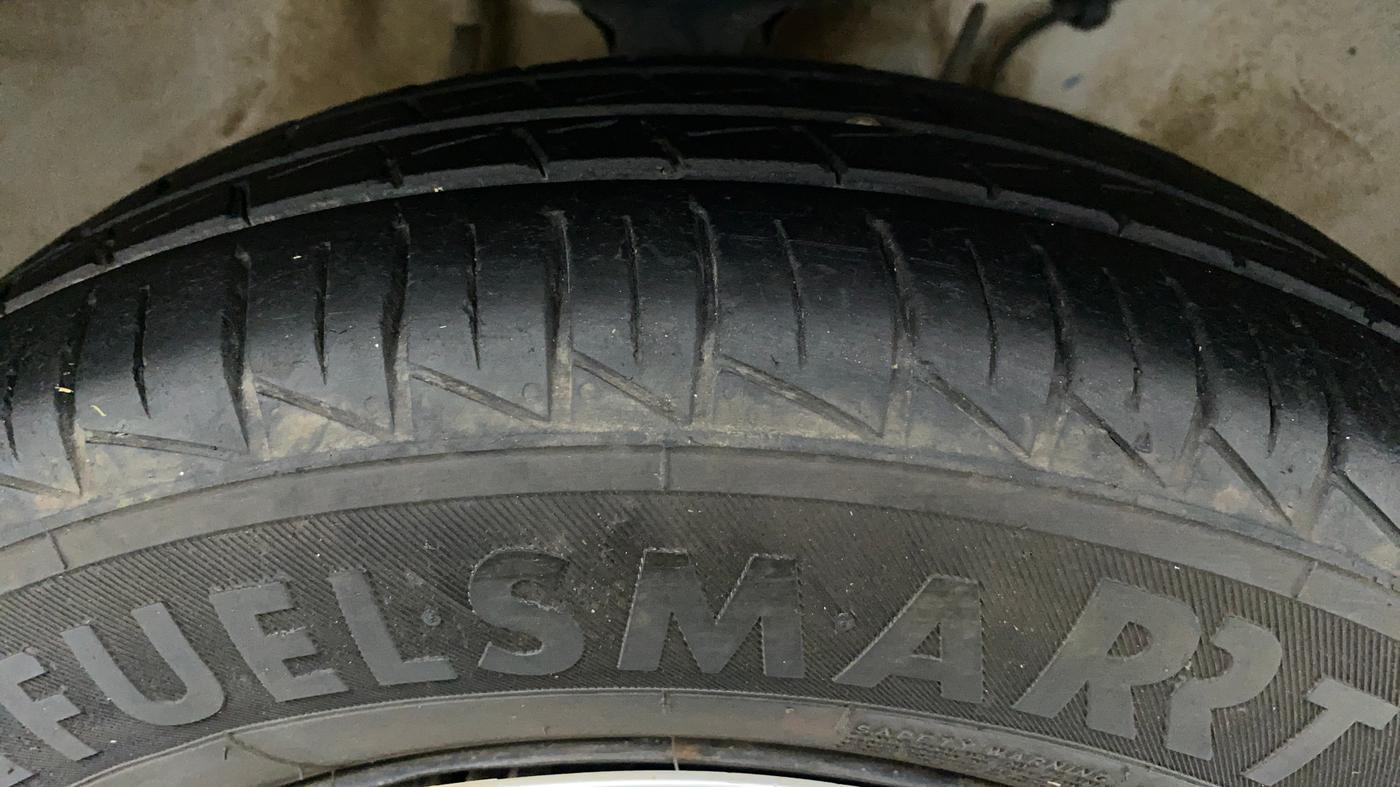 2020 Maruti Alto LXI, Petrol, Manual, 17,480 km, Right Front Tyre Tread