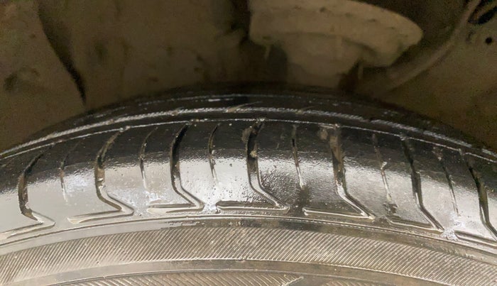 2017 Hyundai Creta E PLUS 1.6 PETROL, Petrol, Manual, 94,385 km, Left Front Tyre Tread