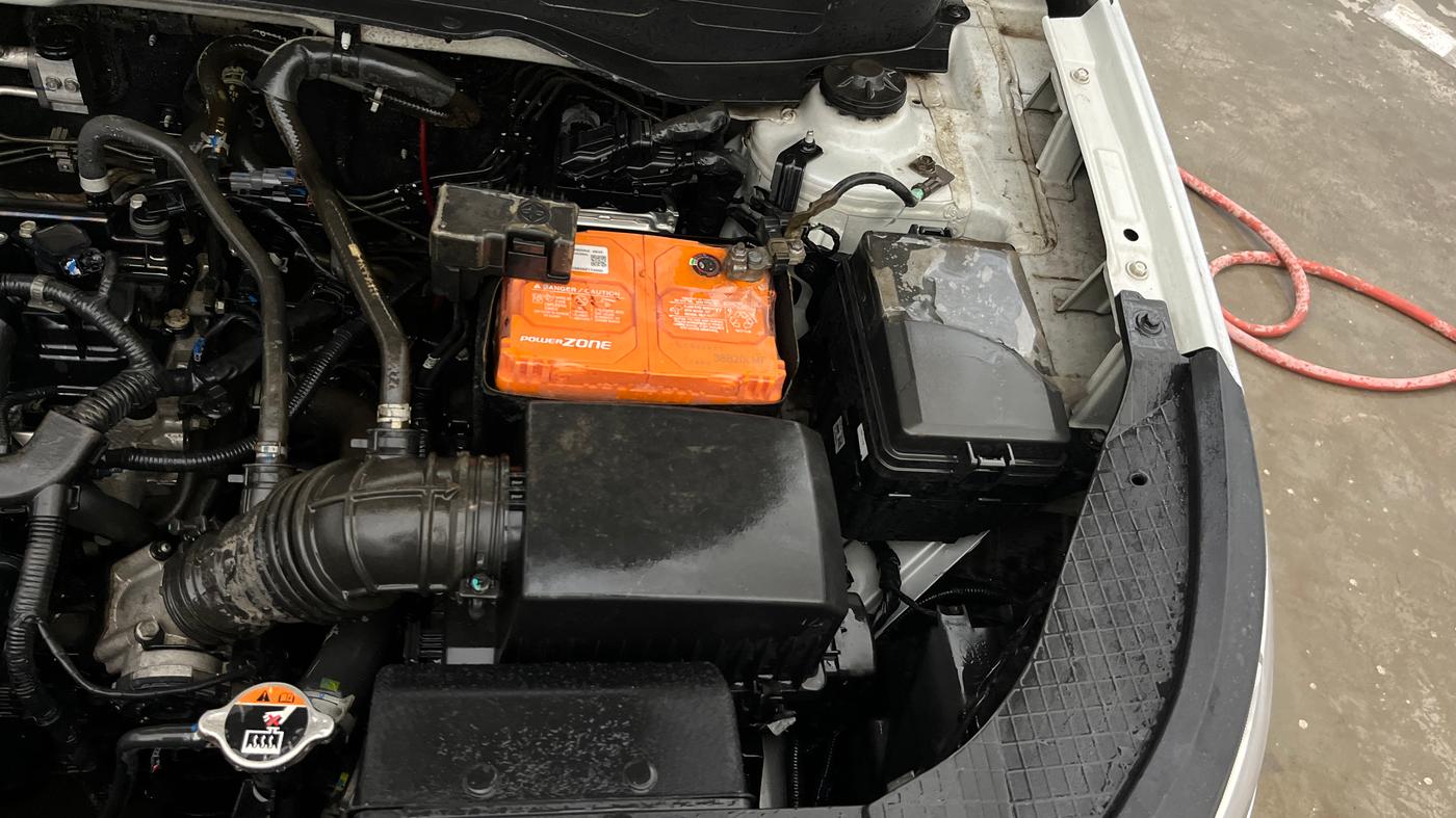 2021 Hyundai VENUE S 1.2, Petrol, Manual, 25,840 km, Engine View - Left