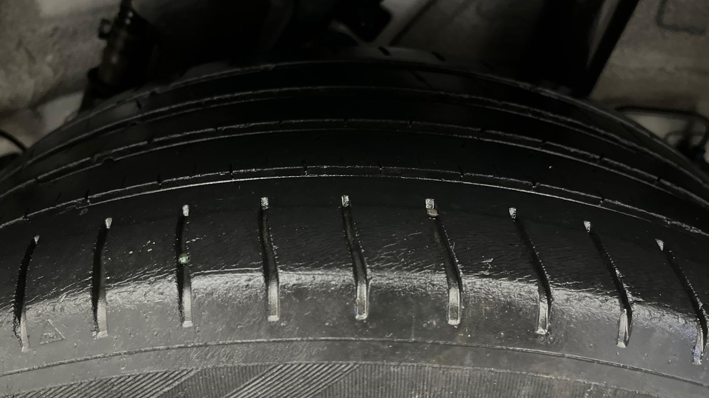2021 Hyundai VENUE S 1.2, Petrol, Manual, 25,840 km, Left Rear Tyre Tread