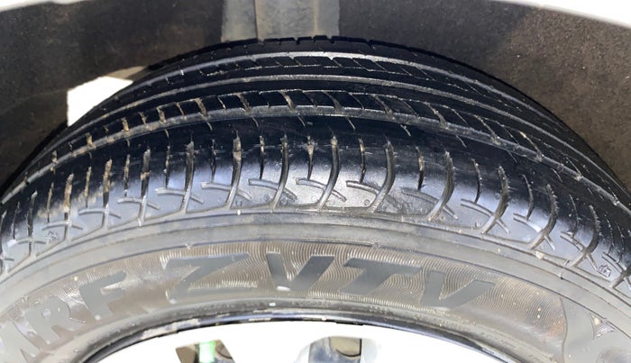 2017 Maruti Baleno DELTA PETROL 1.2, Petrol, Manual, 20,837 km, Right Rear Tyre Tread