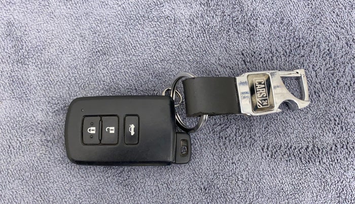 2015 Toyota Corolla Altis VL CVT PETROL, Petrol, Automatic, 61,685 km, Key Close Up