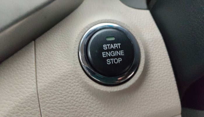 2019 Mahindra XUV300 W8 1.5 DIESEL AMT, Diesel, Automatic, 84,929 km, Keyless Start/ Stop Button