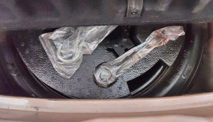 2019 Mahindra XUV300 W8 1.5 DIESEL AMT, Diesel, Automatic, 84,929 km, Spare Tyre