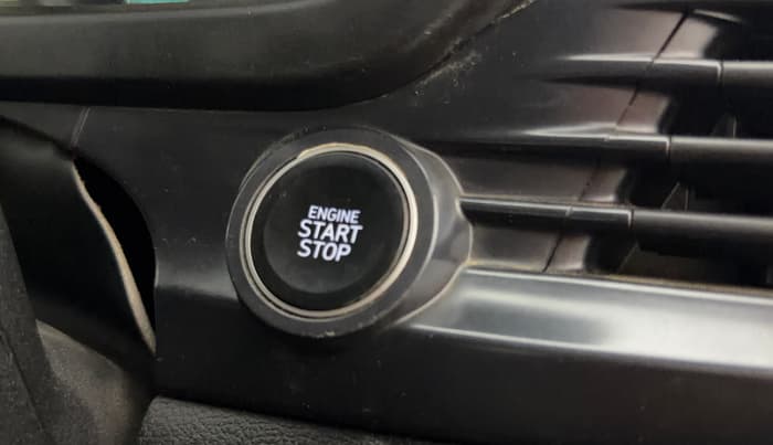 2020 Hyundai NEW I20 ASTA 1.2 MT, Petrol, Manual, 66,137 km, Keyless Start/ Stop Button