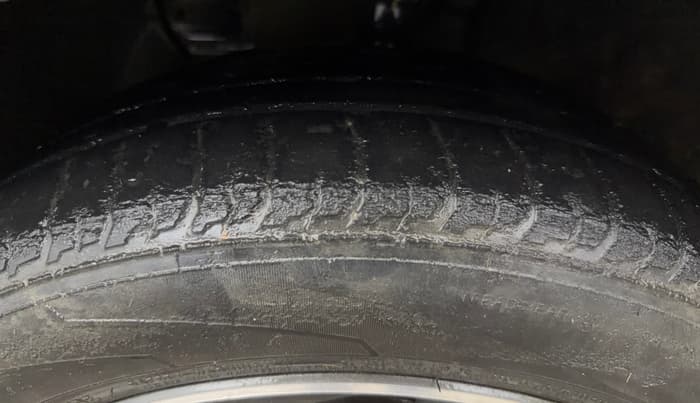 2020 Hyundai NEW I20 ASTA 1.2 MT, Petrol, Manual, 66,137 km, Left Front Tyre Tread
