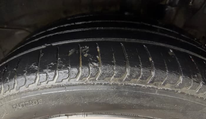 2020 Hyundai NEW I20 ASTA 1.2 MT, Petrol, Manual, 66,137 km, Left Rear Tyre Tread