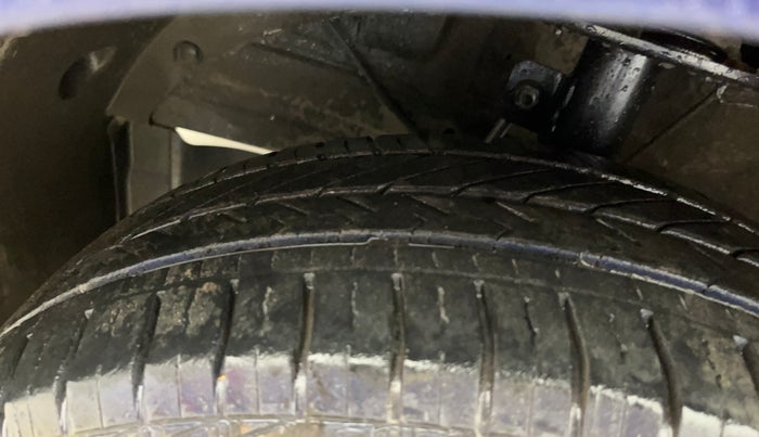 2016 Maruti Baleno DELTA PETROL 1.2, Petrol, Manual, 58,033 km, Left Front Tyre Tread