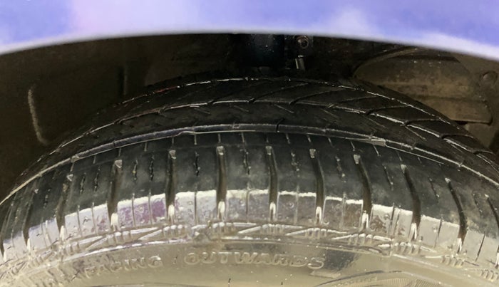 2016 Maruti Baleno DELTA PETROL 1.2, Petrol, Manual, 58,033 km, Right Front Tyre Tread