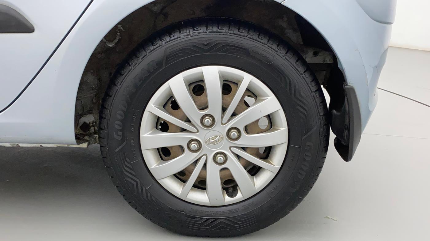 2013 Hyundai i10 MAGNA 1.1, Petrol, Manual, 51,274 km, Left Rear Wheel