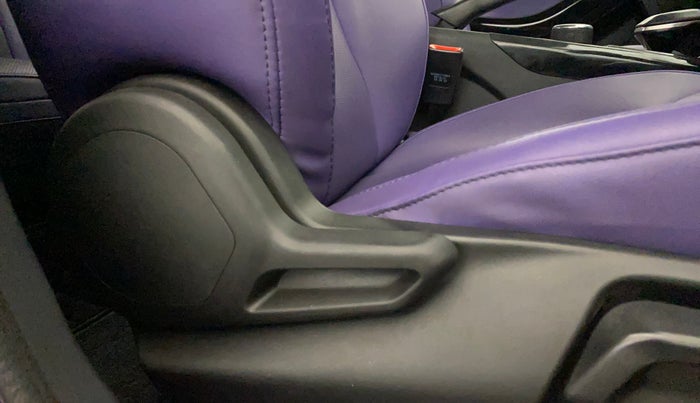 2023 Tata NEXON FEARLESS PURPLE + SUNROOF DCA DUAL TONE 1.2 PETROL, Petrol, Automatic, 24,657 km, Driver Side Adjustment Panel