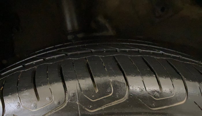 2023 Tata NEXON FEARLESS PURPLE + SUNROOF DCA DUAL TONE 1.2 PETROL, Petrol, Automatic, 24,657 km, Right Rear Tyre Tread