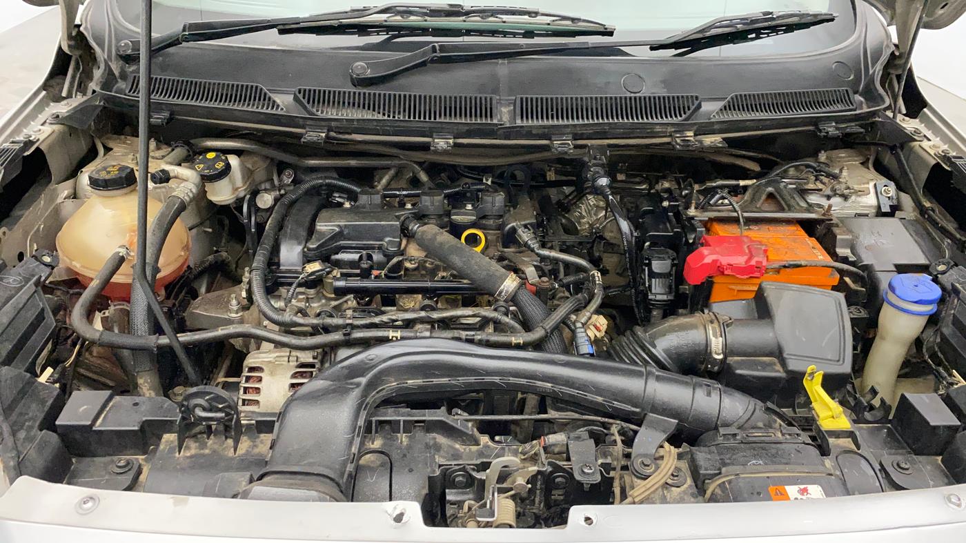 2019 Ford New Figo TITANIUM 1.2 PETROL MT, Petrol, Manual, 65,414 km, Engine View