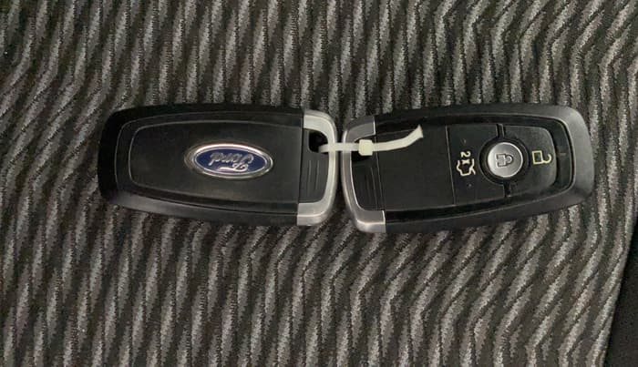 2019 Ford New Figo TITANIUM 1.2 PETROL MT, Petrol, Manual, 65,398 km, Key Close Up