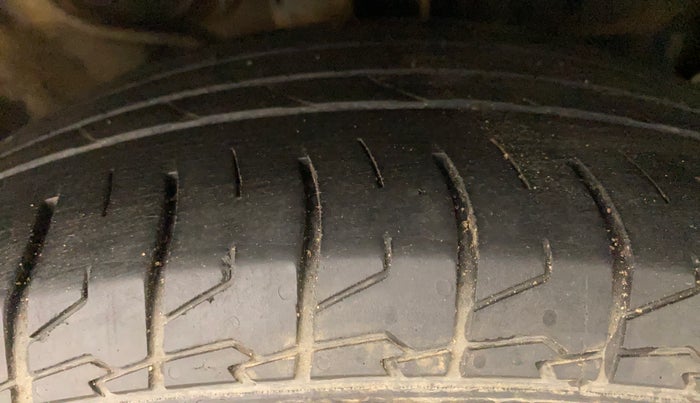2021 KIA SELTOS HTX PLUS 1.5 DIESEL, Diesel, Manual, 47,575 km, Right Front Tyre Tread
