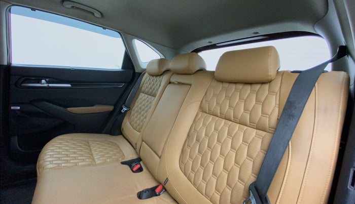 2021 KIA SELTOS HTX PLUS 1.5 DIESEL, Diesel, Manual, 47,575 km, Right Side Rear Door Cabin