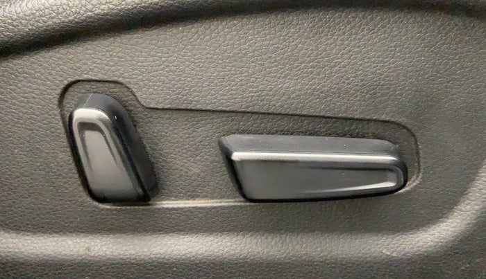2021 KIA SELTOS HTX PLUS 1.5 DIESEL, Diesel, Manual, 47,575 km, Driver Side Adjustment Panel