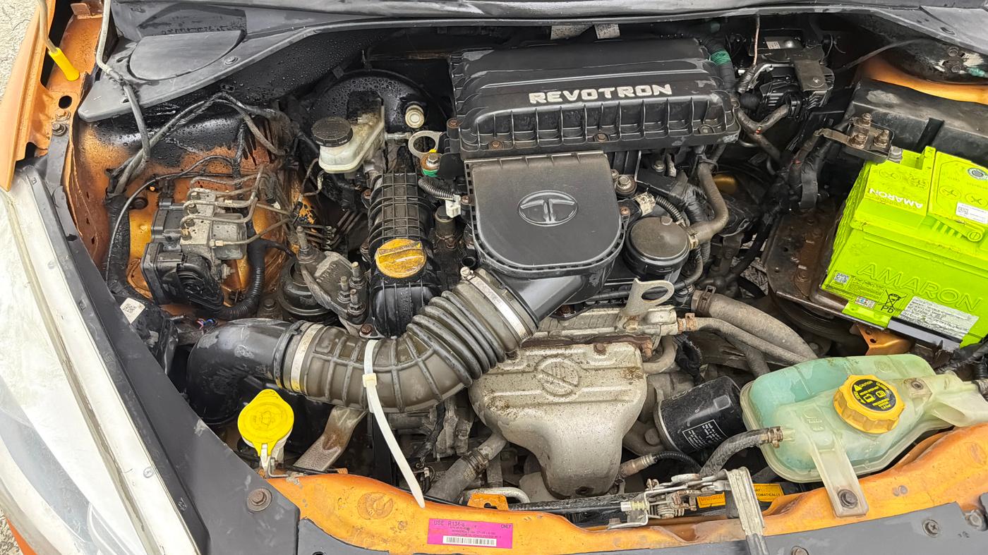 2018 Tata Tiago XZ PETROL, Petrol, Manual, 59,564 km, Engine View - Right
