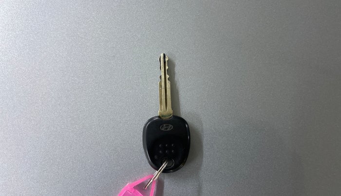 2013 Hyundai Eon ERA +, Petrol, Manual, 59,964 km, Key Close Up