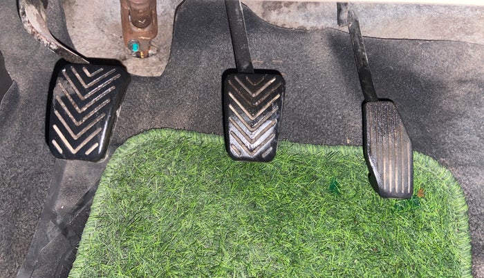 2013 Hyundai Eon ERA +, Petrol, Manual, 59,964 km, Pedals