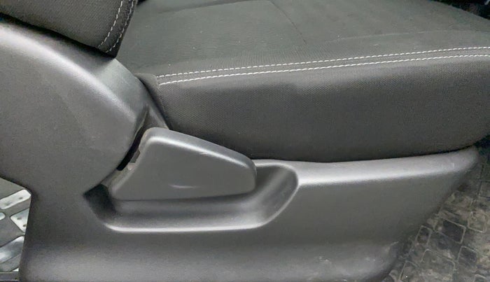 2017 Datsun Redi Go T (O), Petrol, Manual, 12,041 km, Driver Side Adjustment Panel