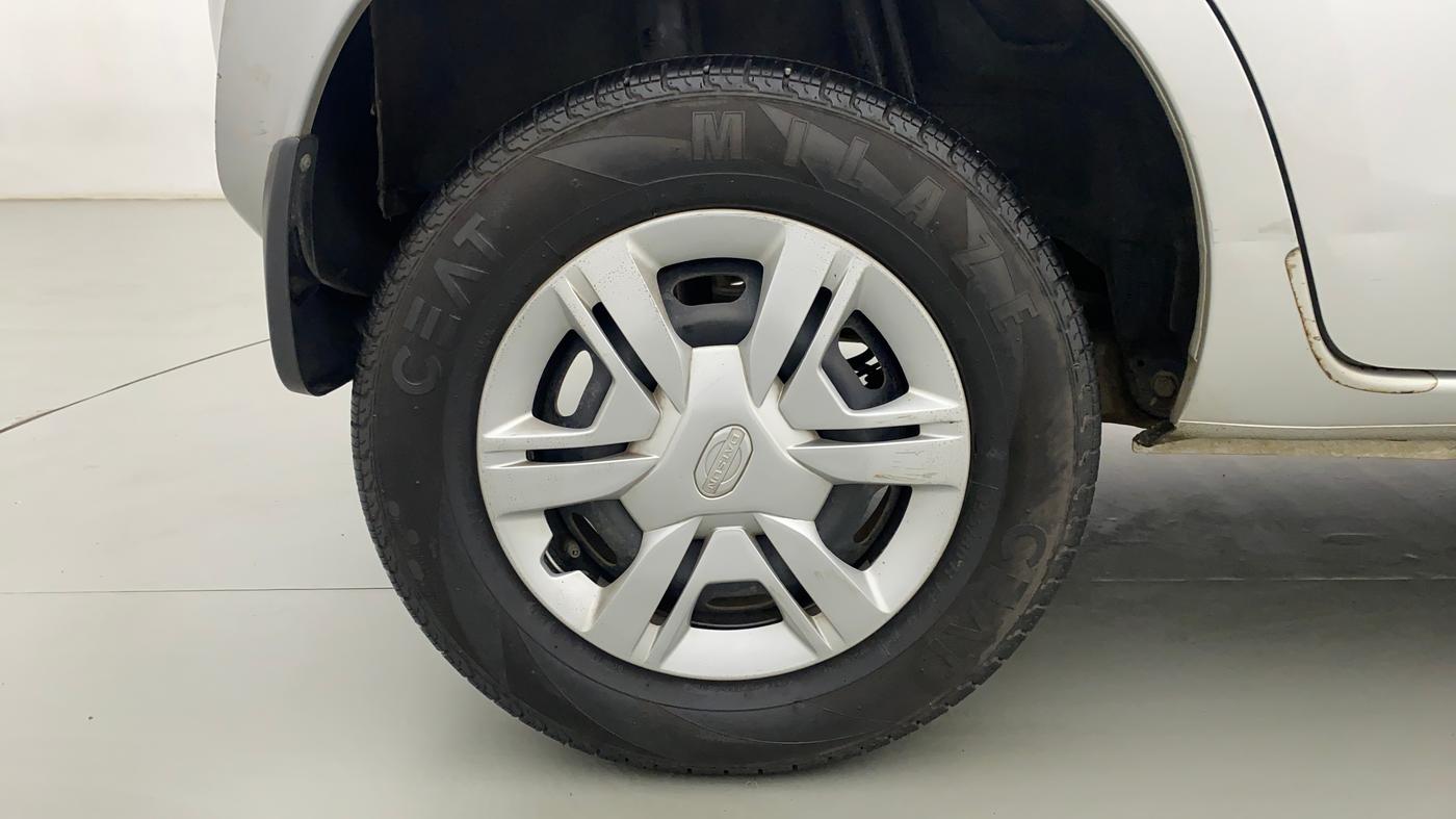 2017 Datsun Redi Go T (O), Petrol, Manual, 12,041 km, Right Rear Wheel