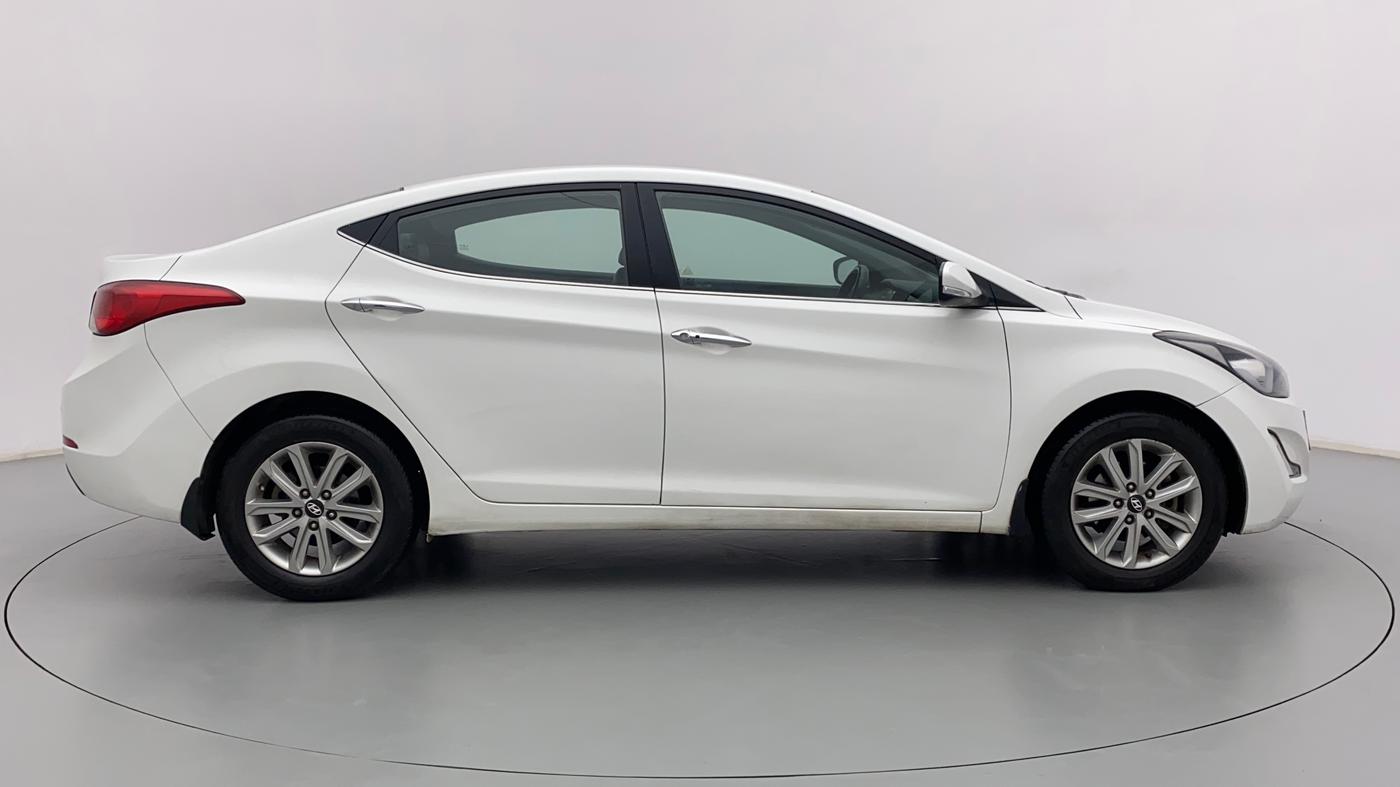 2015 Hyundai New Elantra 1.8 SX AT VTVT, Petrol, Automatic, 1,19,067 km, Right Side View
