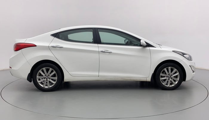 2015 Hyundai New Elantra 1.8 SX AT VTVT, Petrol, Automatic, 1,19,067 km, Right Side View