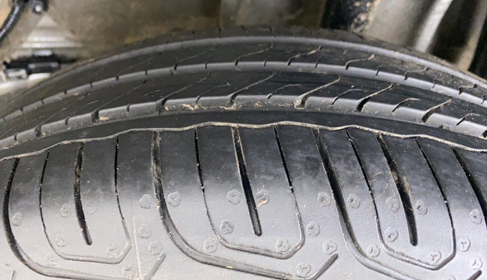 2022 Tata Tiago XT CNG 1.2 RTN, CNG, Manual, 5,807 km, Left Rear Tyre Tread