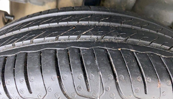 2022 Tata Tiago XT CNG 1.2 RTN, CNG, Manual, 5,807 km, Right Rear Tyre Tread