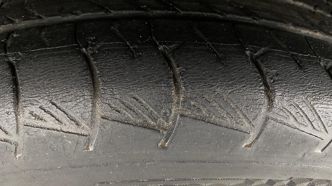 2022 Hyundai ALCAZAR 2.0 SIGNATURE MT 6STR, Petrol, Manual, 38,289 km, Left Front Tyre Tread
