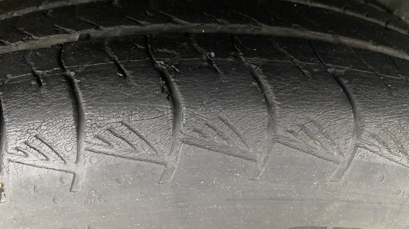 2022 Hyundai ALCAZAR 2.0 SIGNATURE MT 6STR, Petrol, Manual, 38,289 km, Right Front Tyre Tread