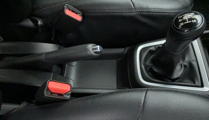 2021 Maruti Swift ZXI+, Petrol, Manual, 23,963 km, Gear Lever